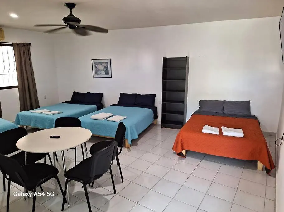 Casa Para Mas 20 Personas Con Alberca En Su Interior Cancún