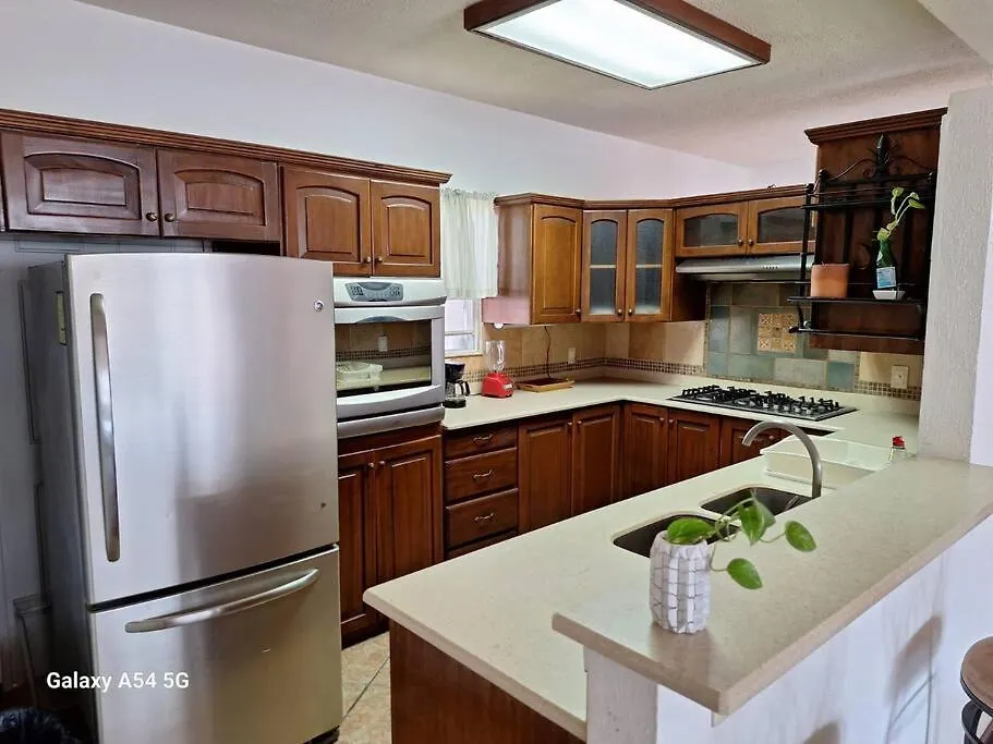 Casa de Férias Casa Para Mas 20 Personas Con Alberca En Su Interior Cancún