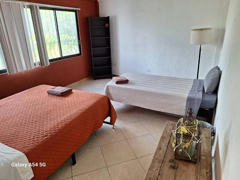 Casa Para Mas 20 Personas Con Alberca En Su Interior Cancún 0*,