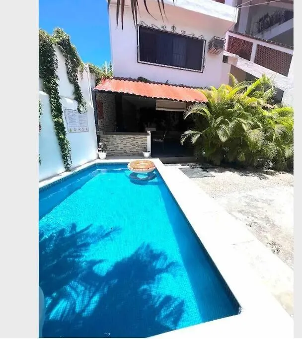 Casa Para Mas 20 Personas Con Alberca En Su Interior Cancún 0*,  México