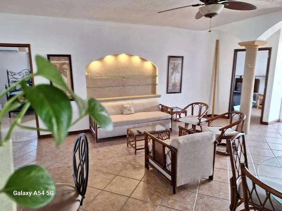 Casa de Férias Casa Para Mas 20 Personas Con Alberca En Su Interior Cancún México