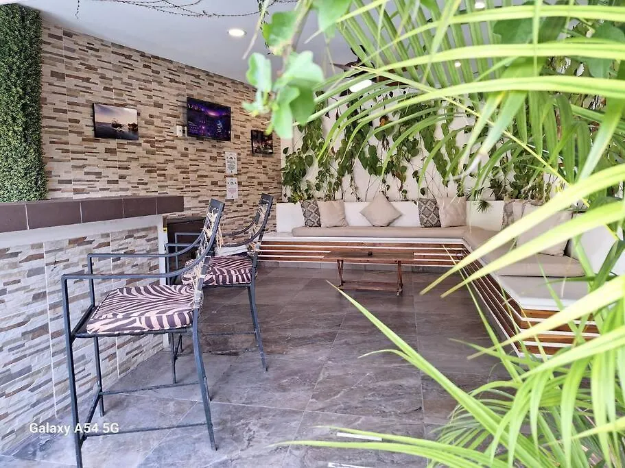 Casa Para Mas 20 Personas Con Alberca En Su Interior Cancún