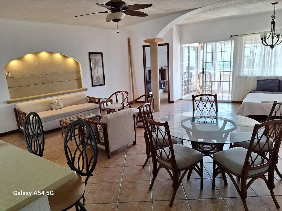 Casa Para Mas 20 Personas Con Alberca En Su Interior Cancún 0*,  México