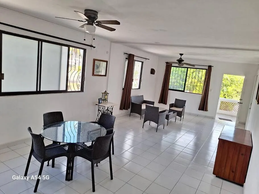 Casa Para Mas 20 Personas Con Alberca En Su Interior Cancún México
